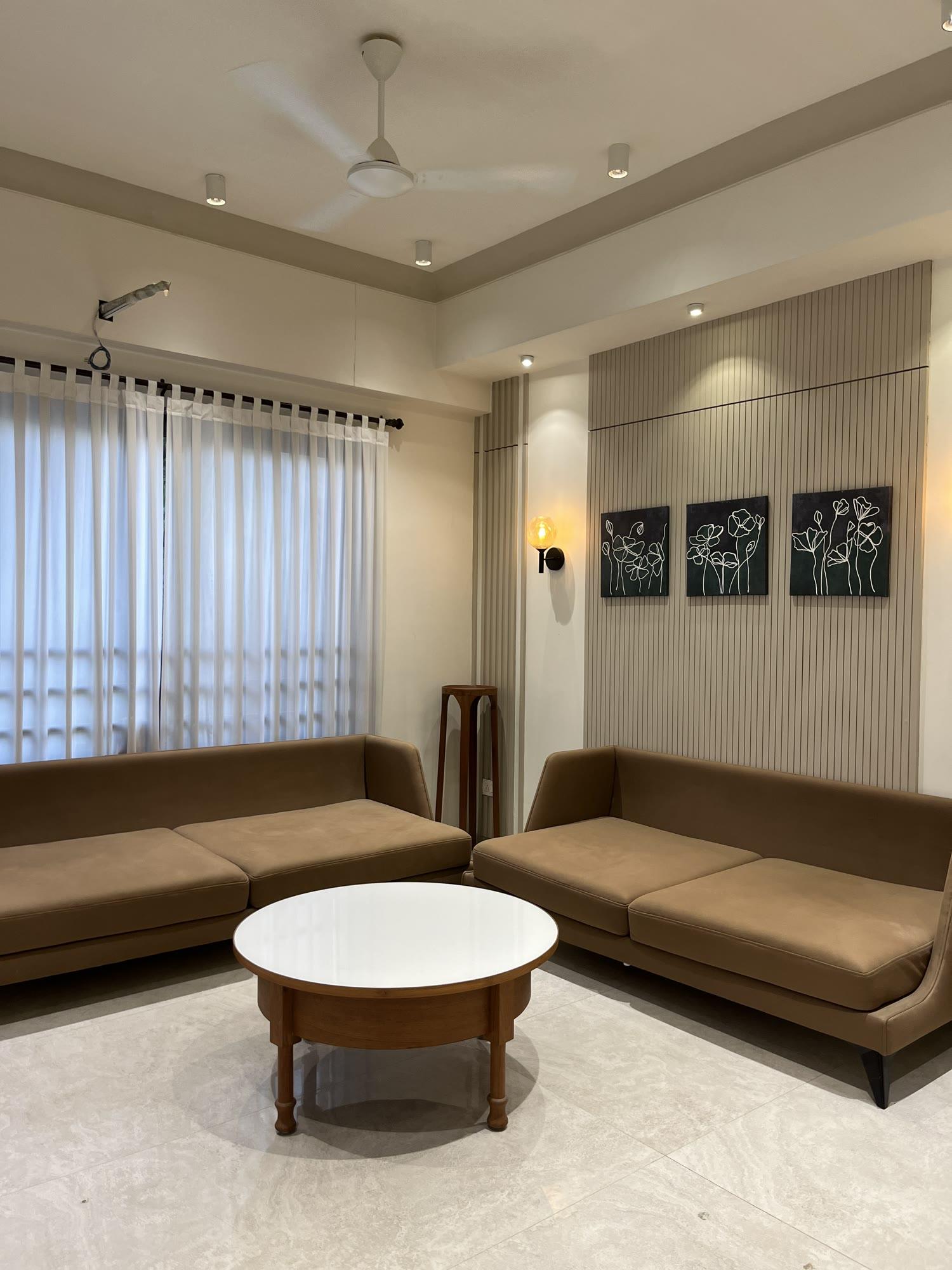 Entry Passage — Console & Display Niche